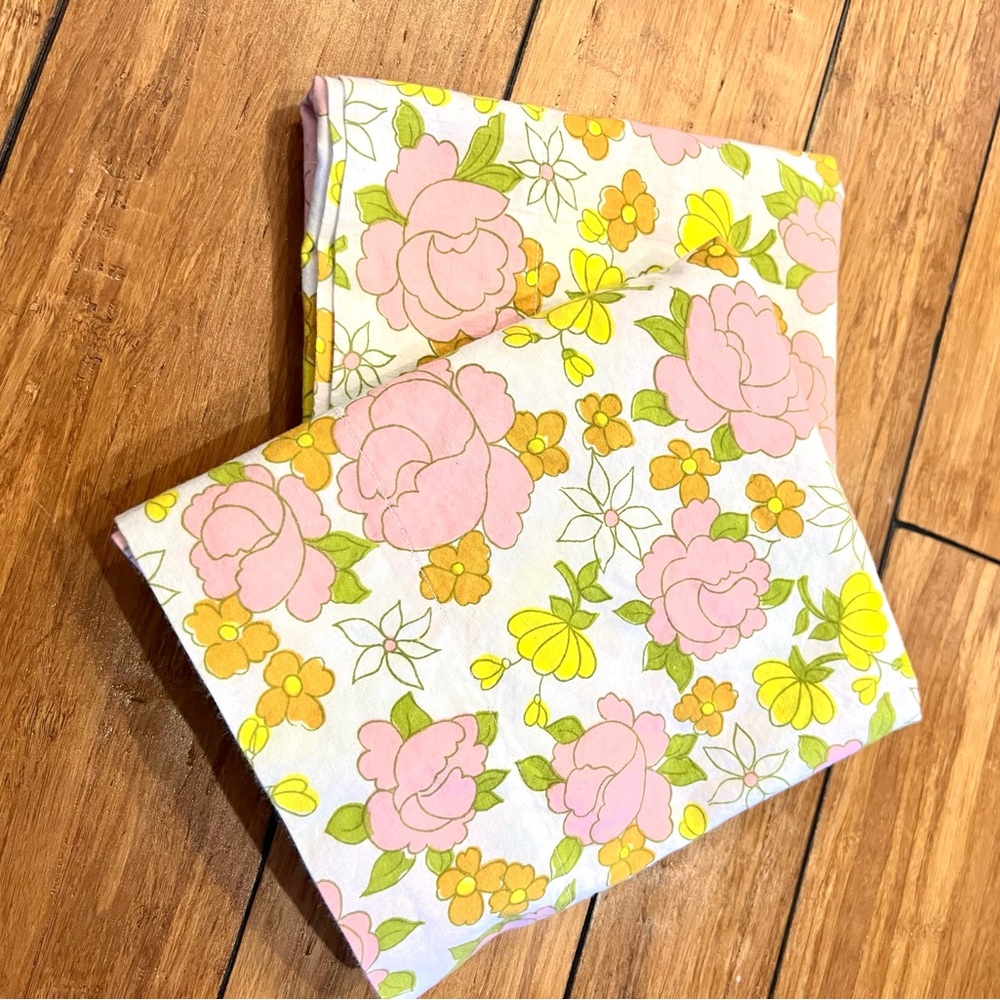 Vintage pillowcases slips Monticello pink yellow green flower retro cottage core